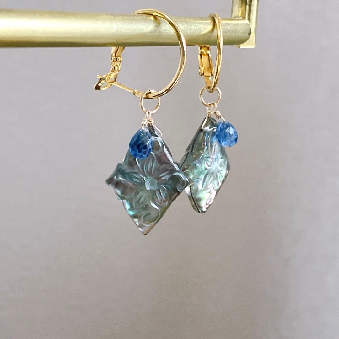 マルモ◆水晶×黒蝶貝トリプレットストーンチャーム✧カイヤナイト