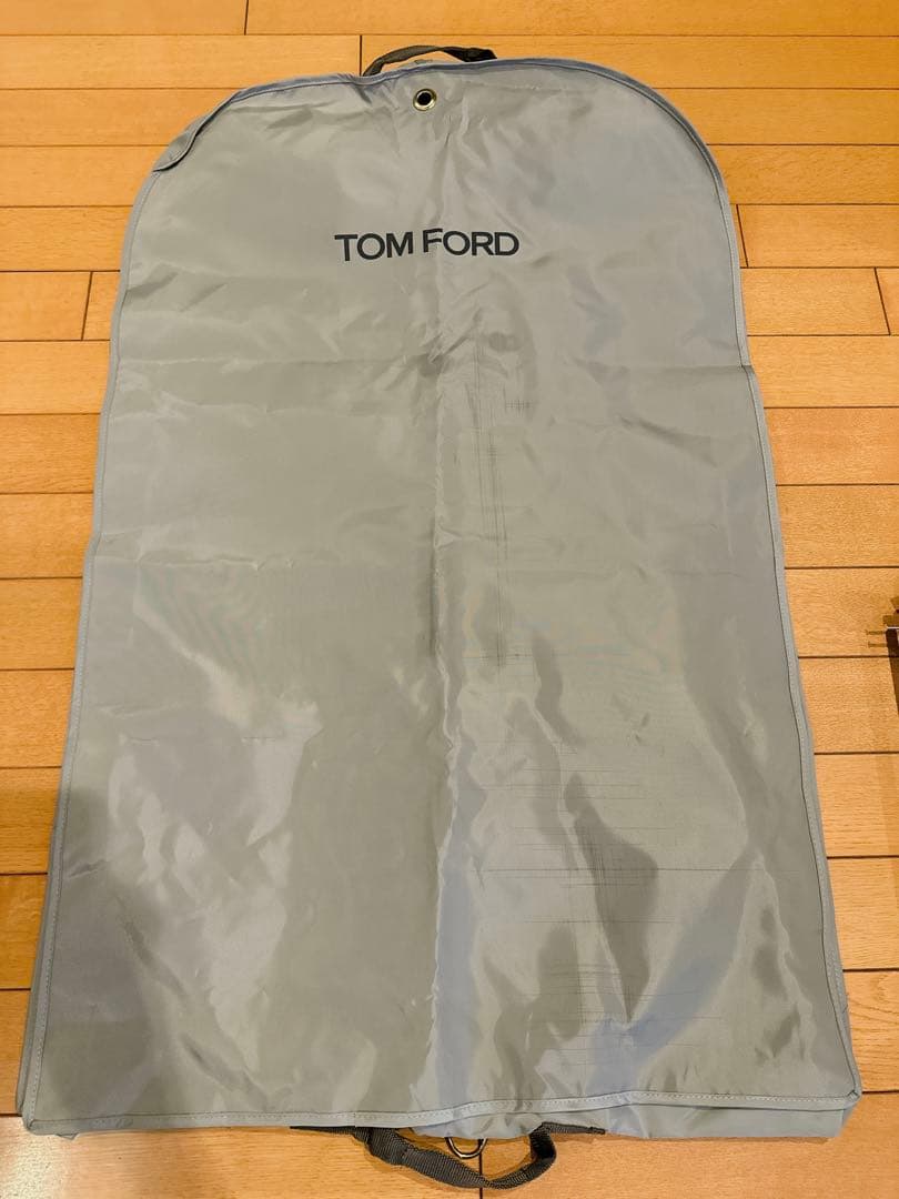 トムフォード　ハンガー　布袋　保存服　TOMFORD