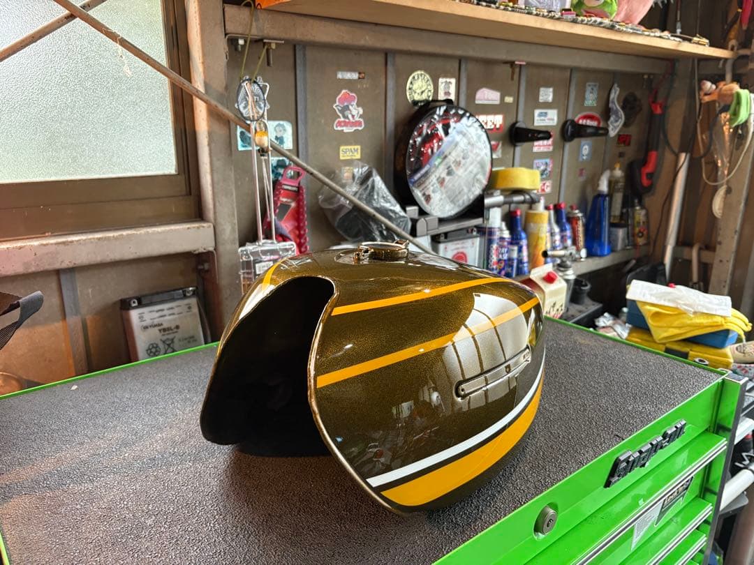 Z1 タンク　タイガーカラー