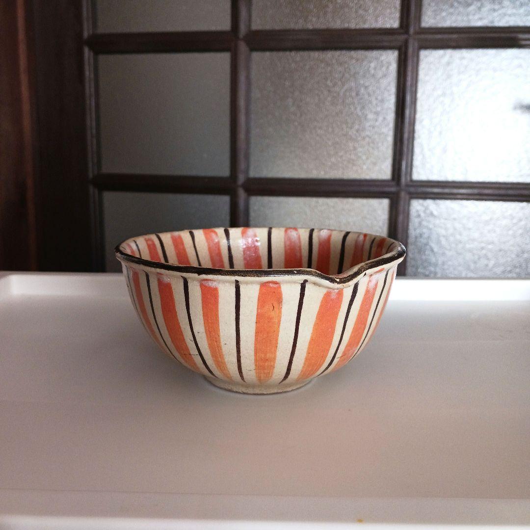 瀬戸焼　麦藁手　片口茶碗