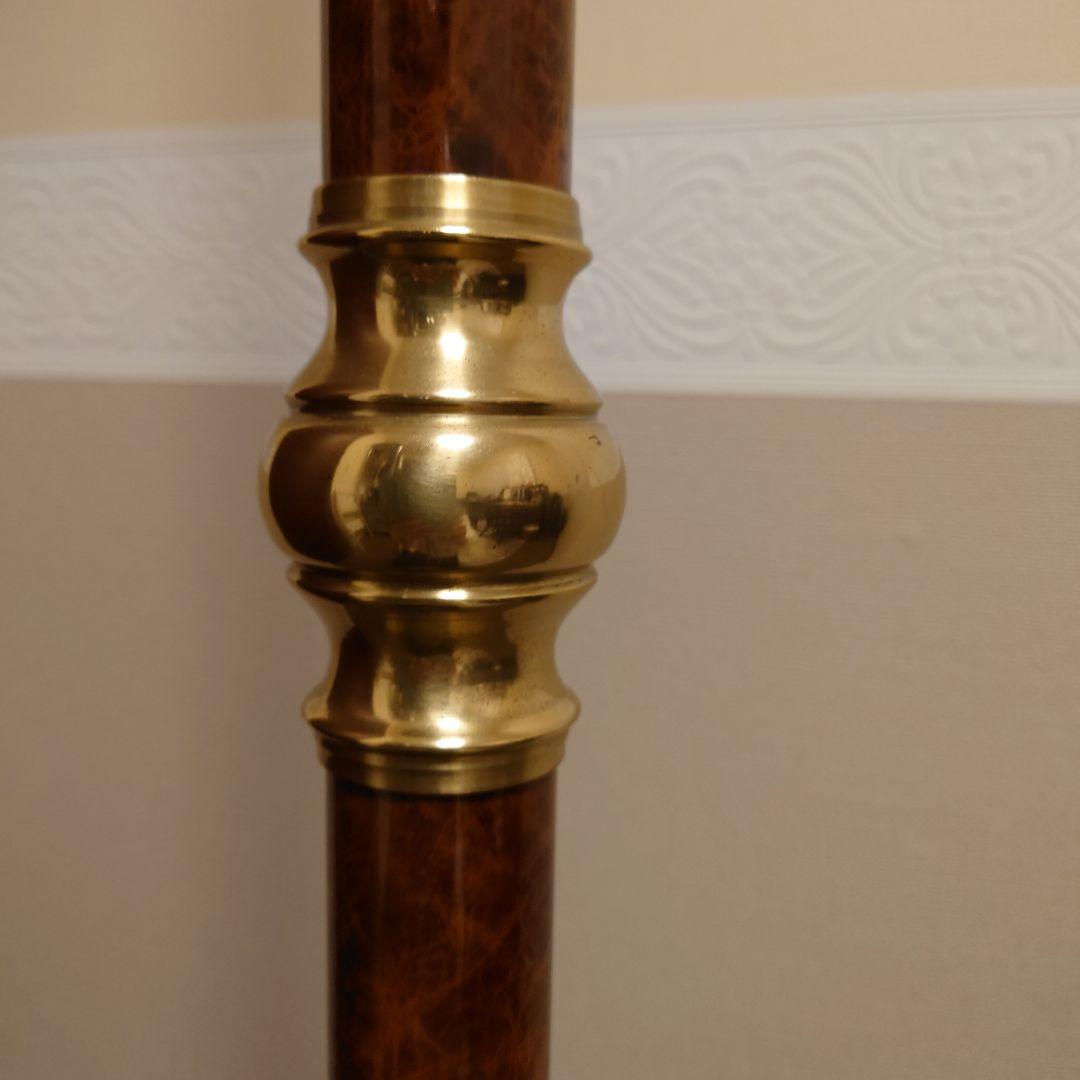 イタリア製　エレガントな真鍮と大理石柄ポールハンガー