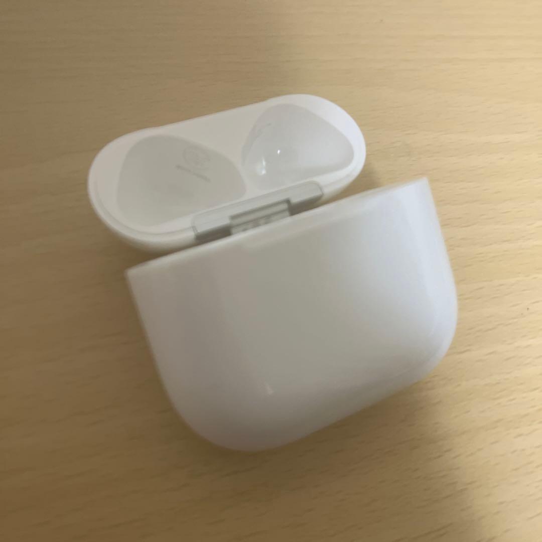 ノイズキャンセリング搭載AirPods4本体iFace clearケース付き