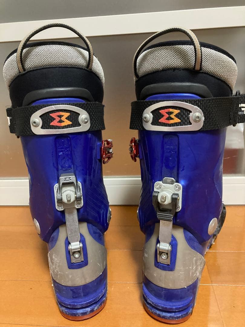 メルAKIO　ガルモント:ケナイ テレマークスキー　ブーツ