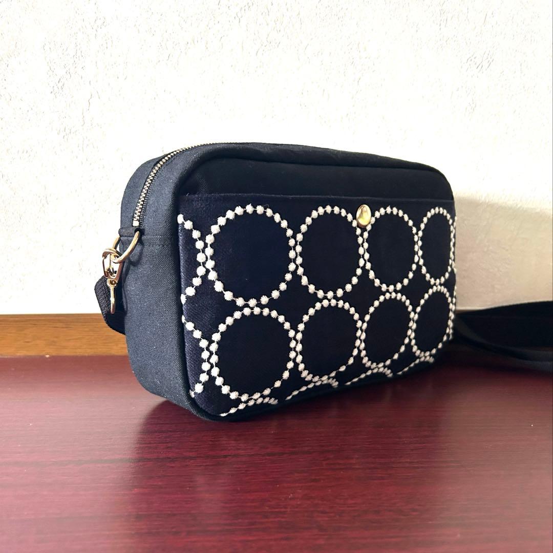 ミナペルホネン タンバリン ショルダーバック(ちょっと大きめ)