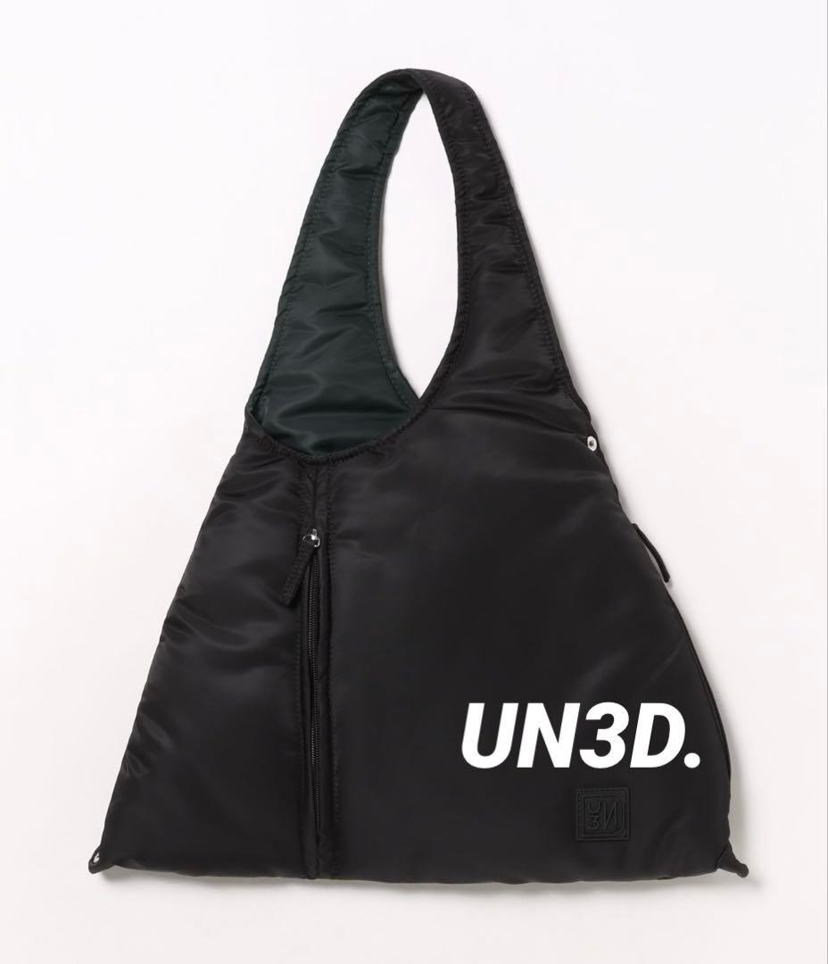 UN3D. 2WAYパデッドトライアングルバッグ