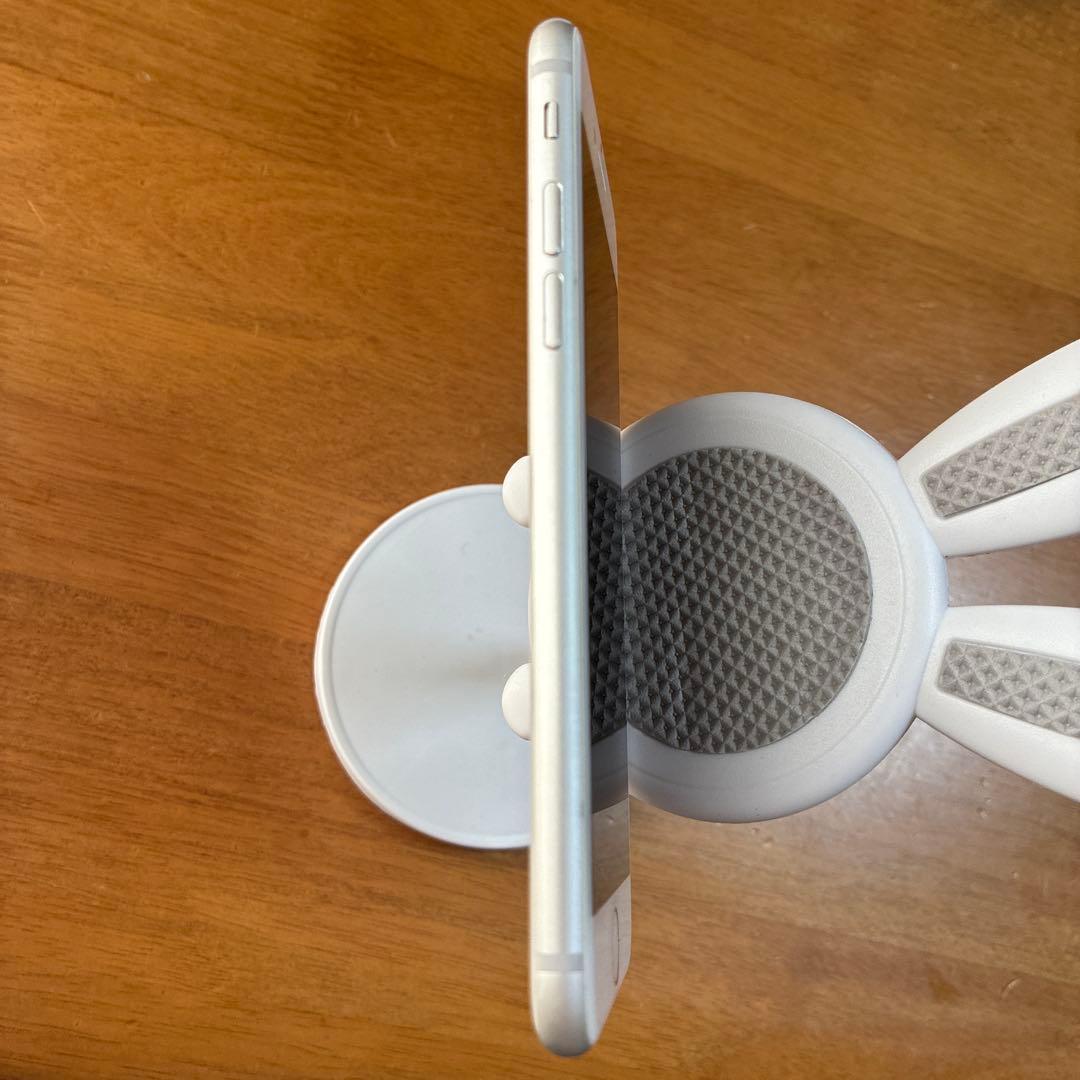 Apple iPhone 8 64GB ホワイト　本体