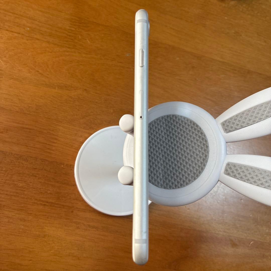 Apple iPhone 8 64GB ホワイト　本体