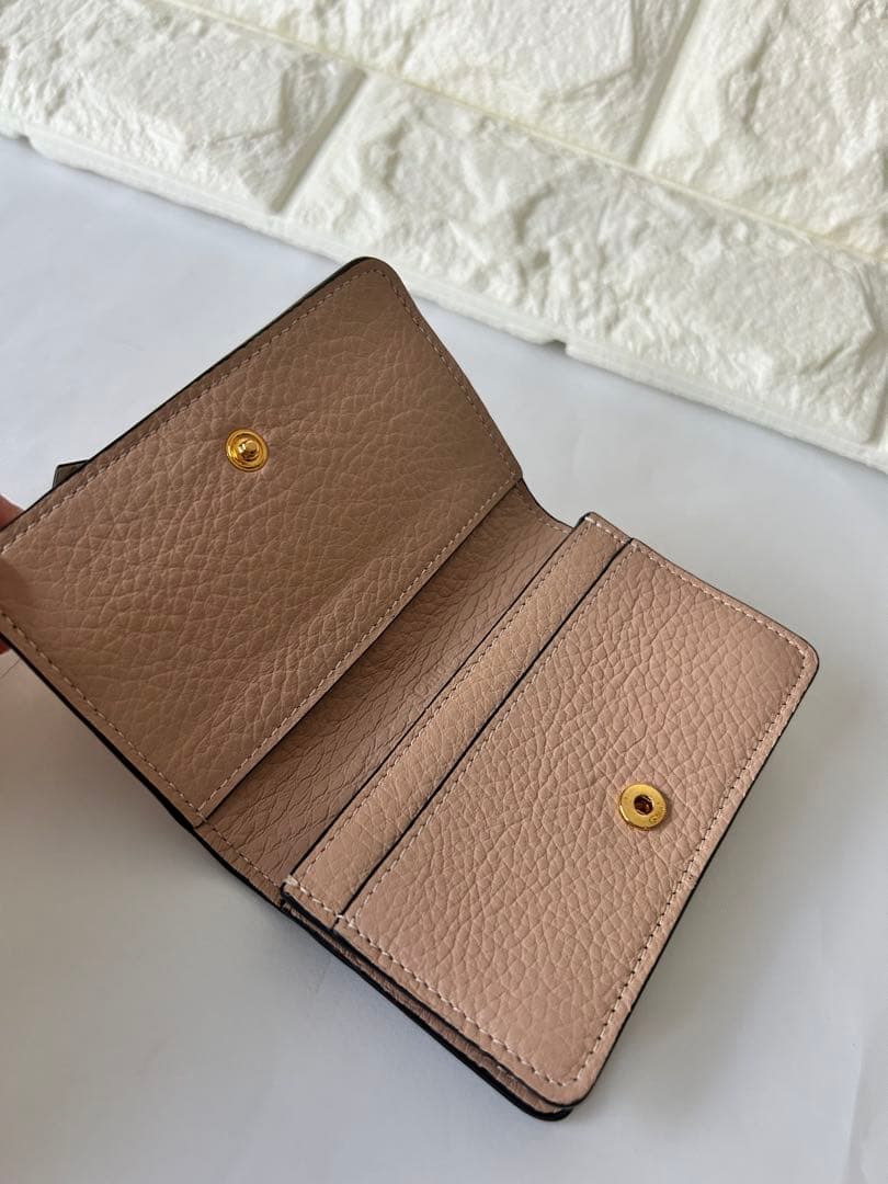 Chloe クロエ　ピンクベージュ　レザー名刺入れ ロゴ金具付き　カード入れ