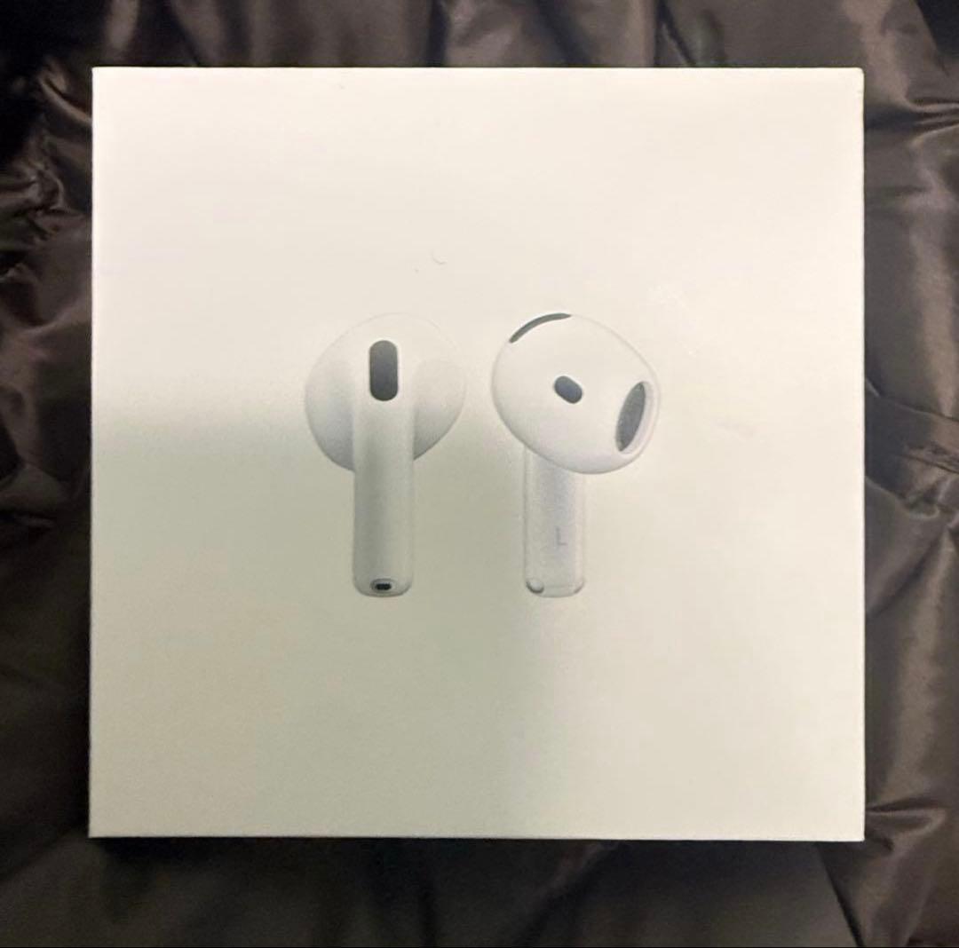 正規品！AirPods4 本体 ホワイト　ノイズキャンセリングなし