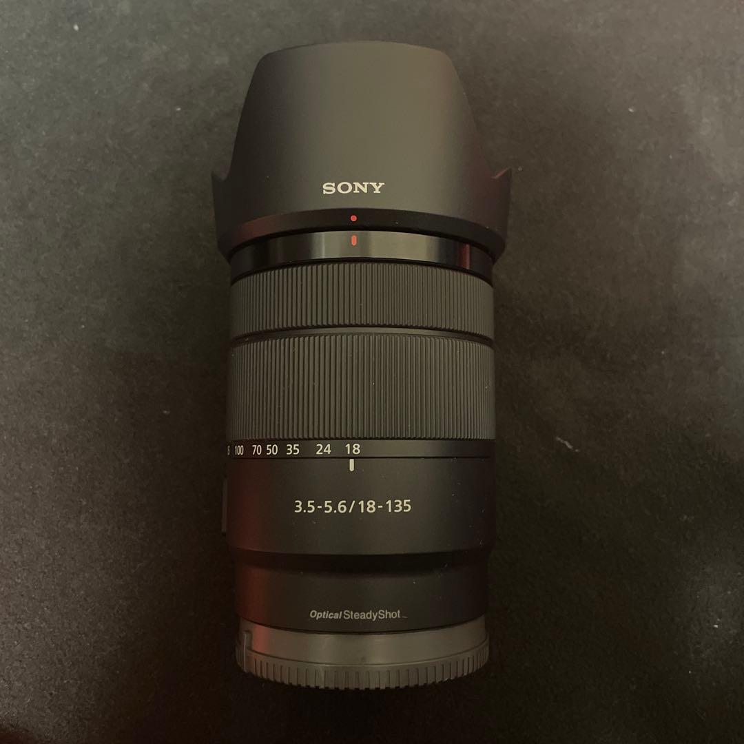 美品SONY 18-135mm f3.5-5.6ズームレンズ sel18135