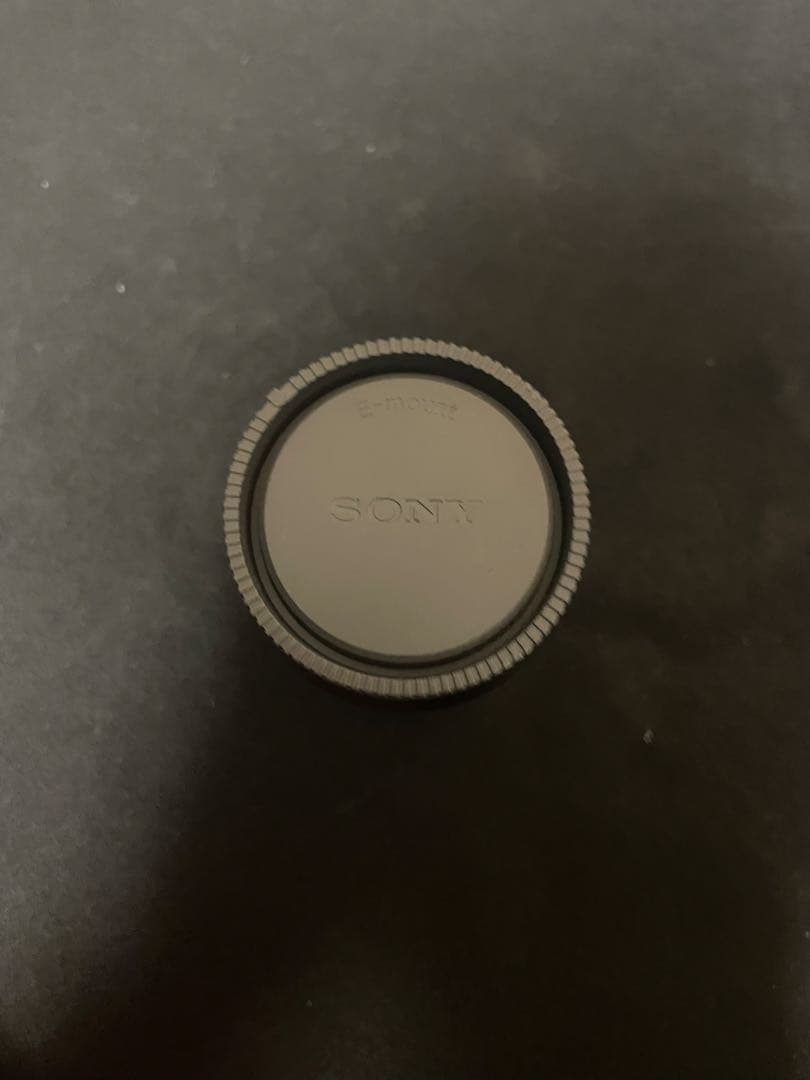 美品SONY 18-135mm f3.5-5.6ズームレンズ sel18135