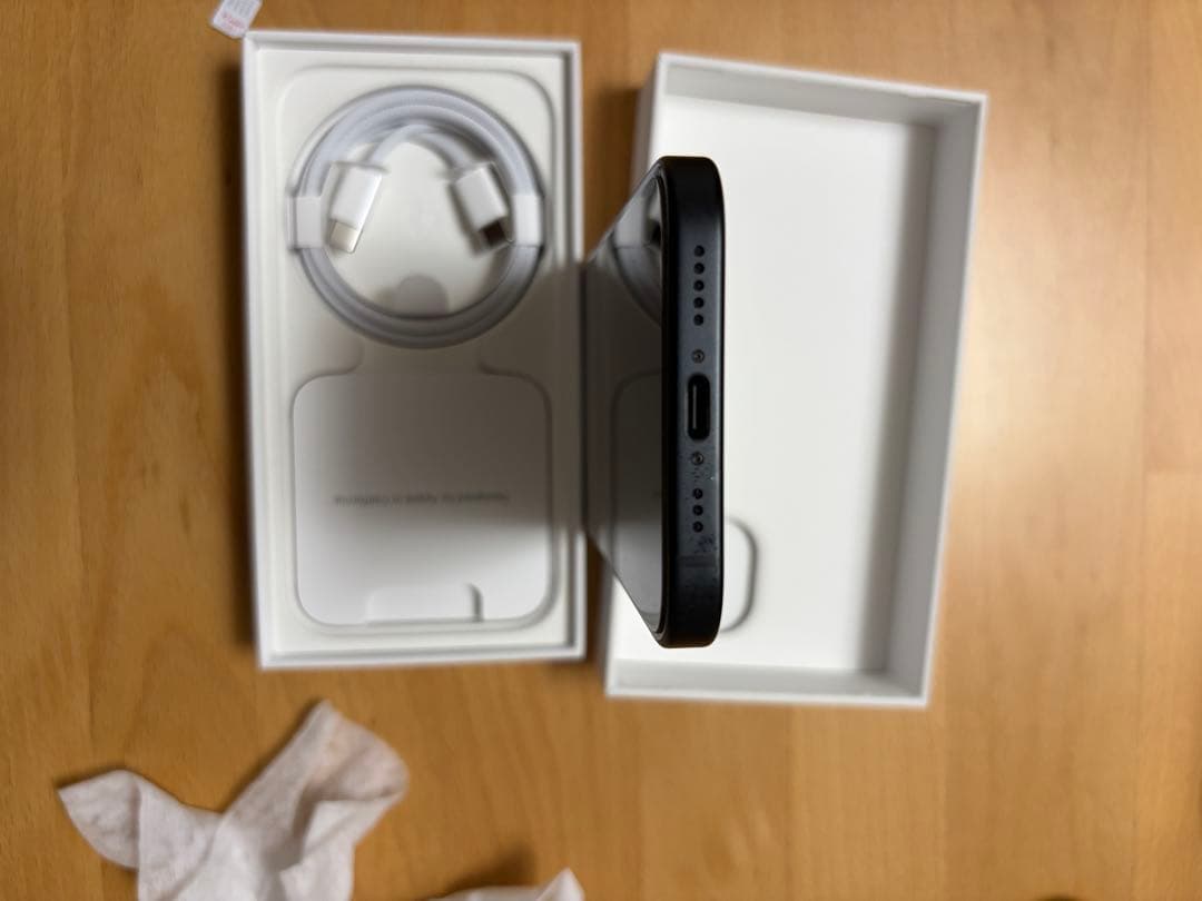 iPhone15 128GBブラック 本体　SIMフリー　ios26 残債無し