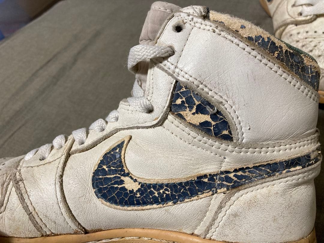 激レア！スカイジョーダン1 メタリックブルー