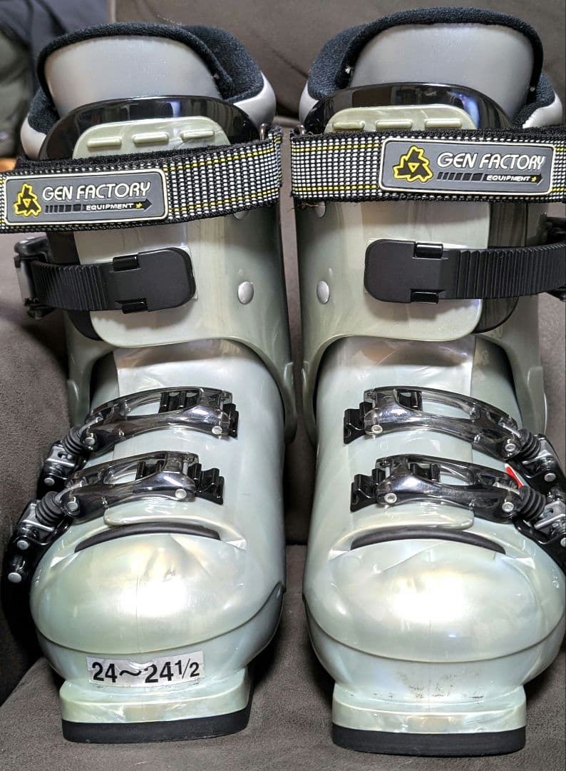 【極美品】GENFACTORY スキー ブーツ　24.5cm