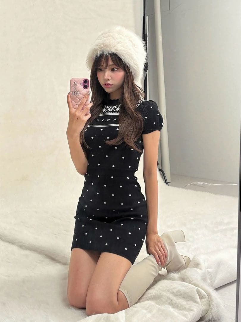 キルティングビジューDDチャームiPhoneケース 16pro ピンク