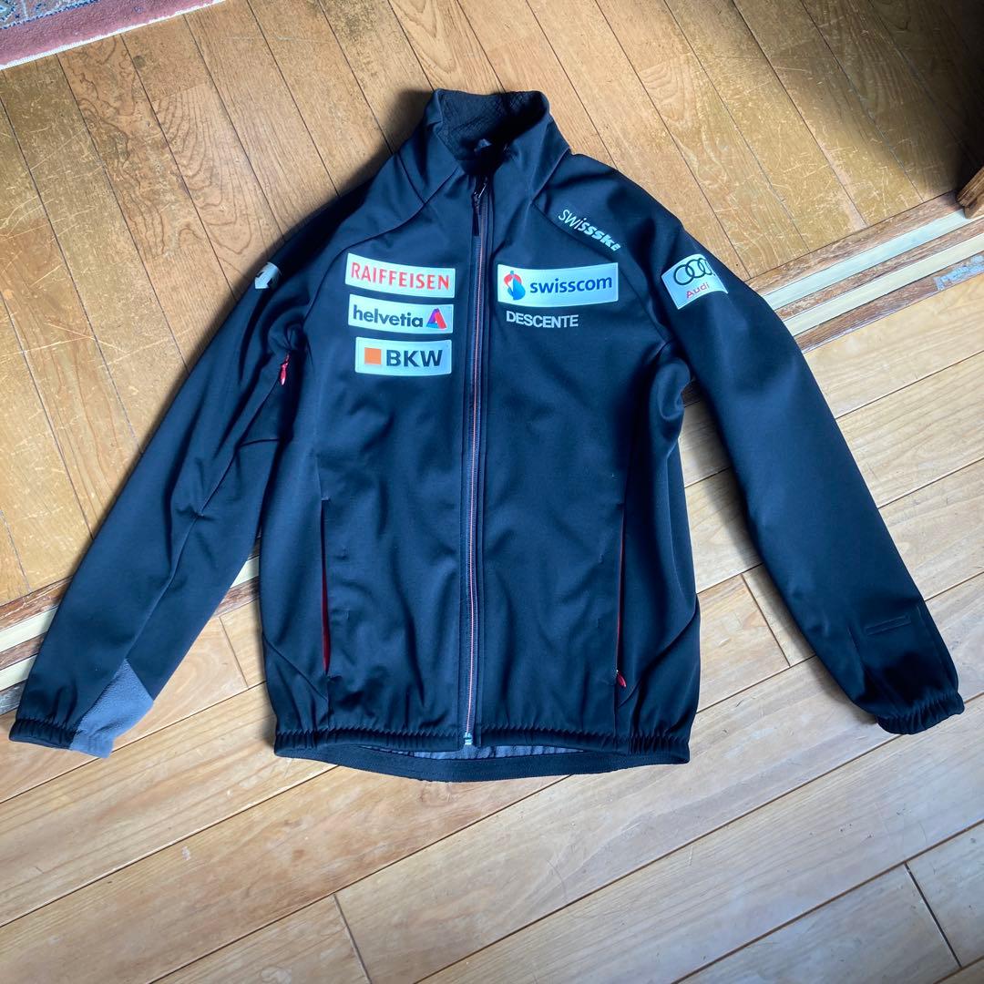 新品未使用　 デサント スイスチームモデル ミドラー