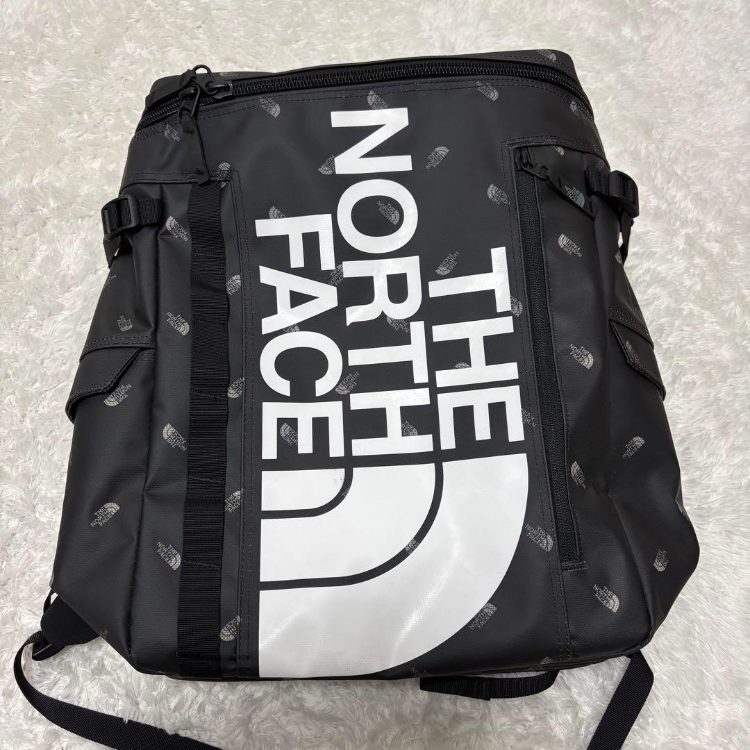 希少　美品　ノースフェイス　ヒューズボックス2 トスロゴプリント　TP　30L