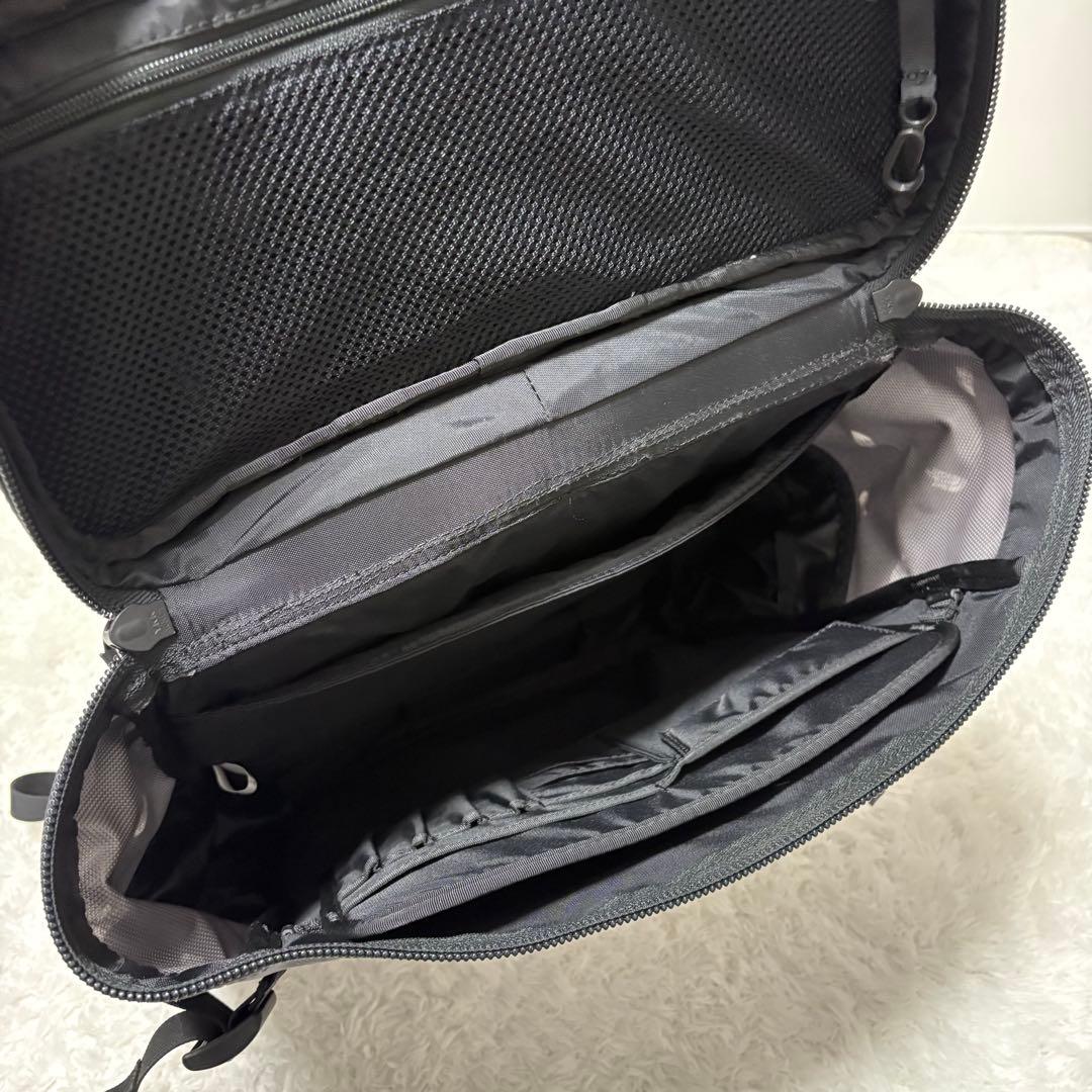 希少　美品　ノースフェイス　ヒューズボックス2 トスロゴプリント　TP　30L