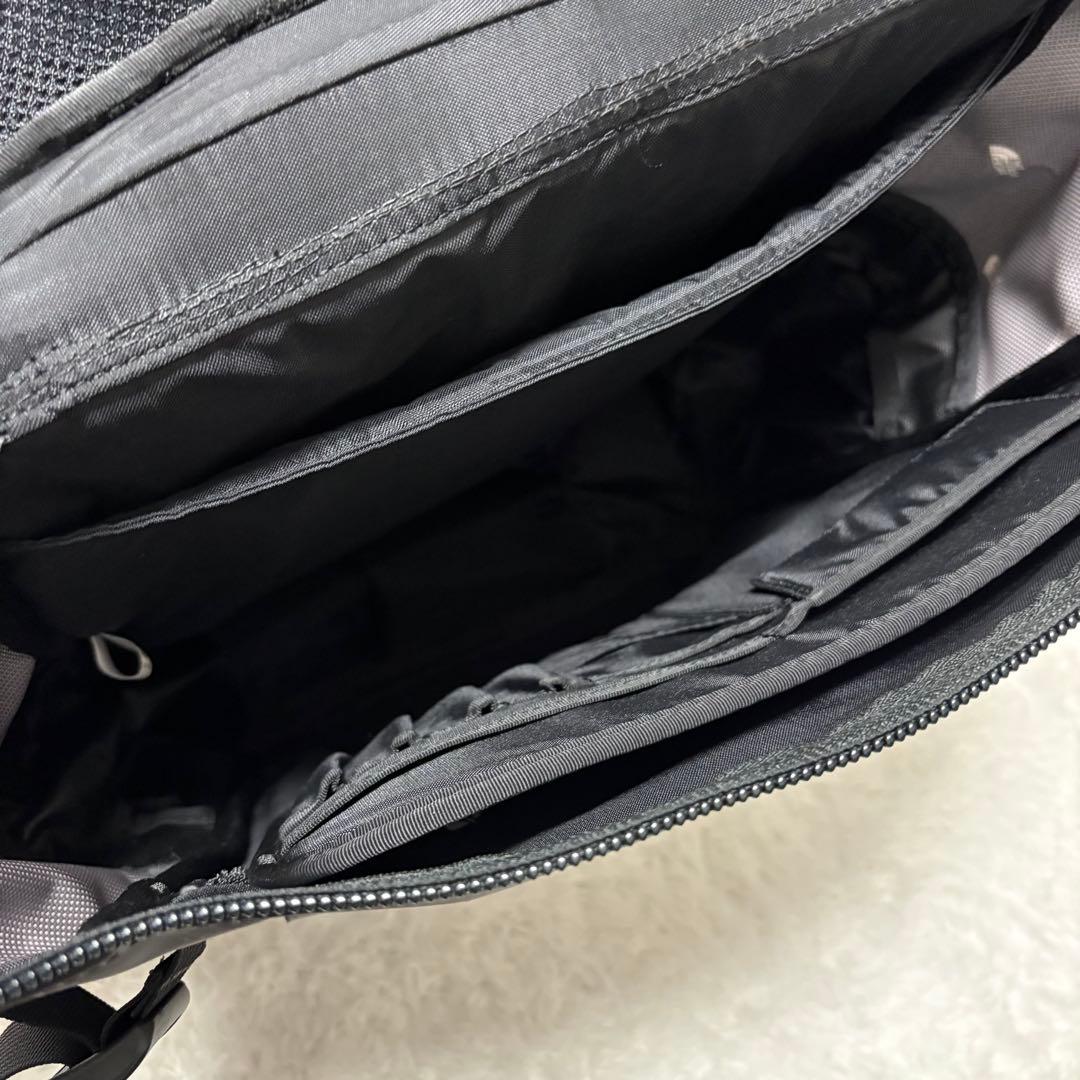 希少　美品　ノースフェイス　ヒューズボックス2 トスロゴプリント　TP　30L