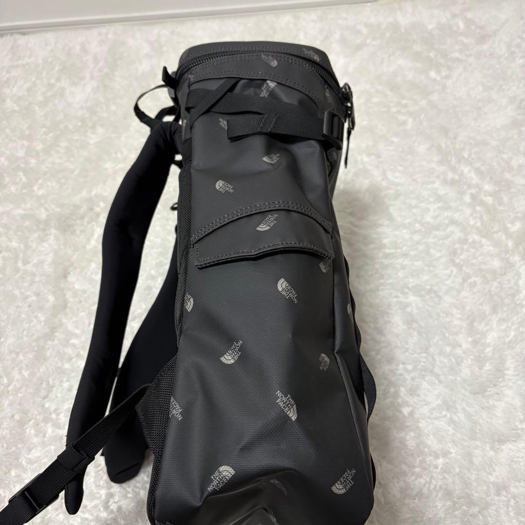 希少　美品　ノースフェイス　ヒューズボックス2 トスロゴプリント　TP　30L