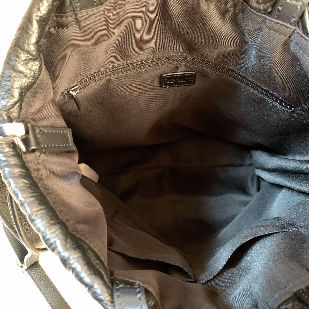 ear PAPILLONNER バックル巾着ショルダーバッグ　Lサイズ 黒