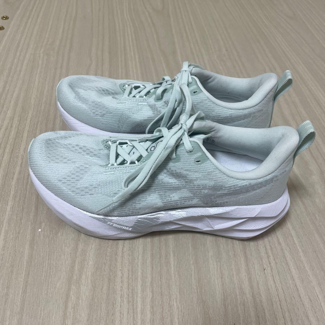 ASICS ノヴァブラスト5 24.5cm