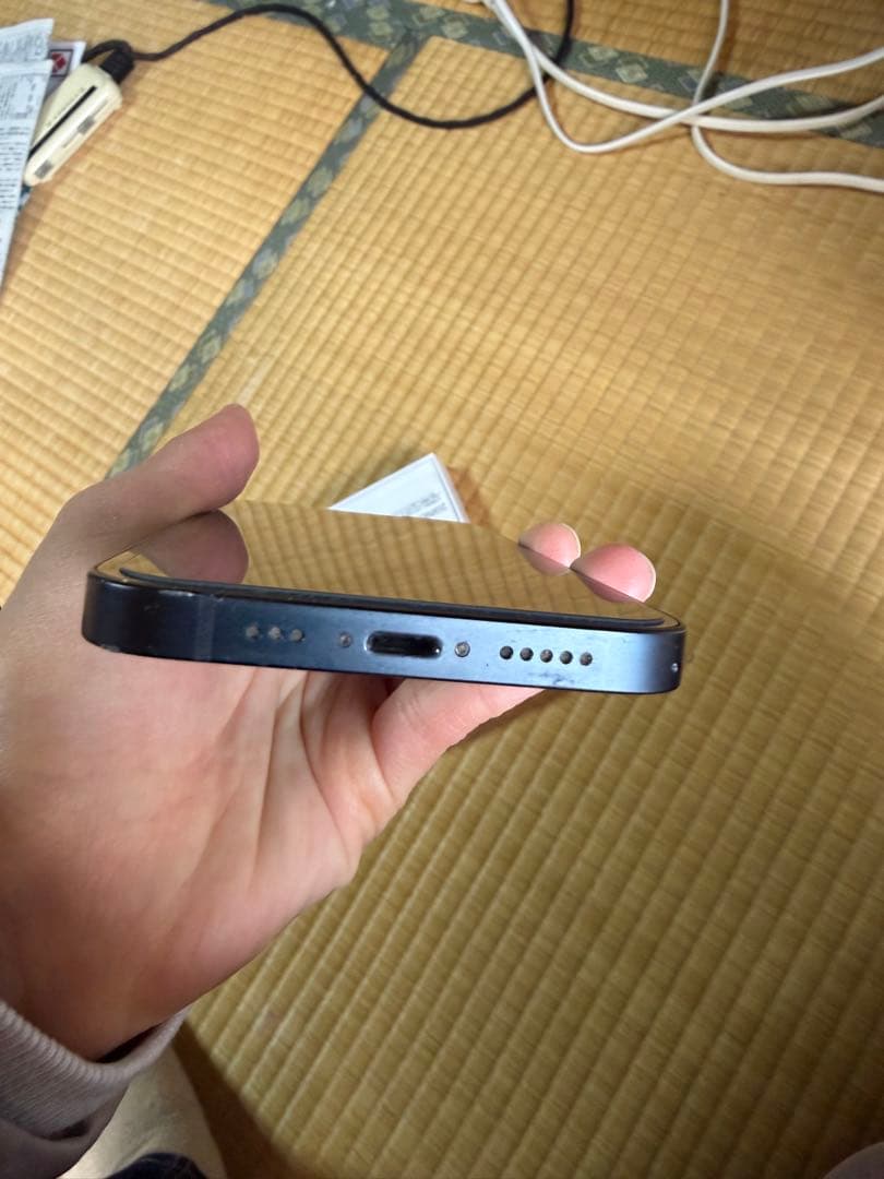 iPhone13本体　128GB