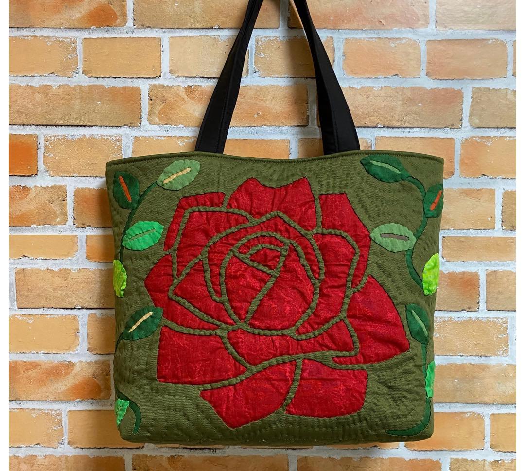ハワイアンキルトバッグ（薔薇）