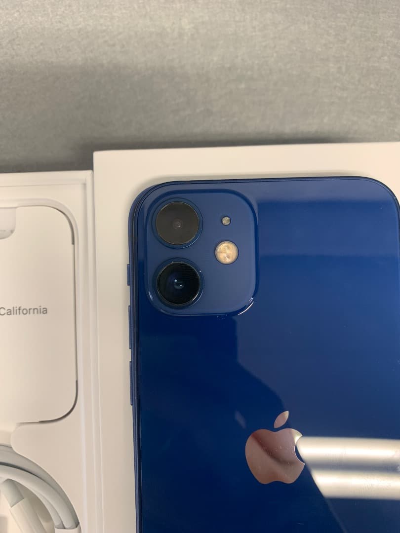 美品　国内版　SIMフリー　iPhone12 mini 128GB ブルー色