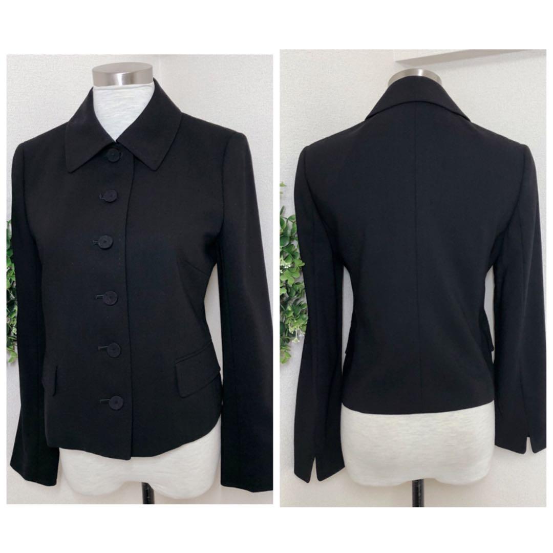 アクアスキュータムの上品な襟付きウールジャケット黒ブラック