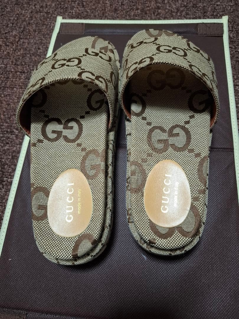 GUCCI GGパターン スライドサンダル　27～27.5