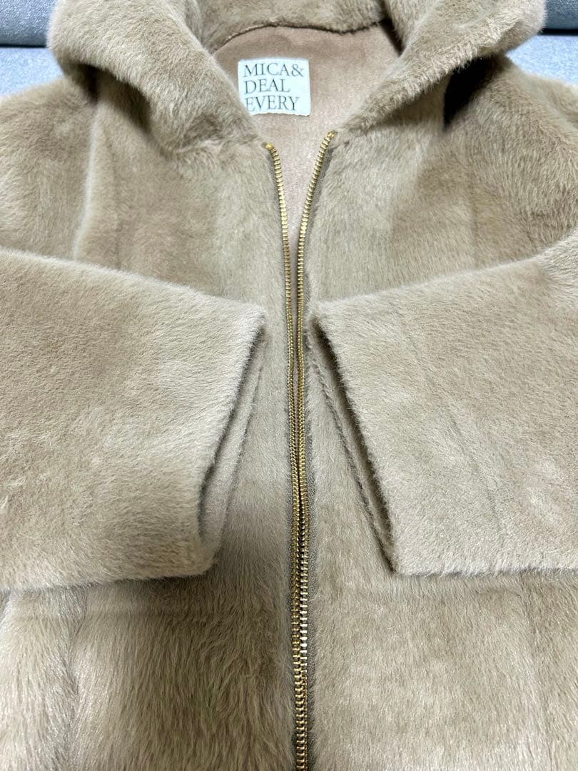 マイカアンドディール フーデッドファーコート ロングコート24AW