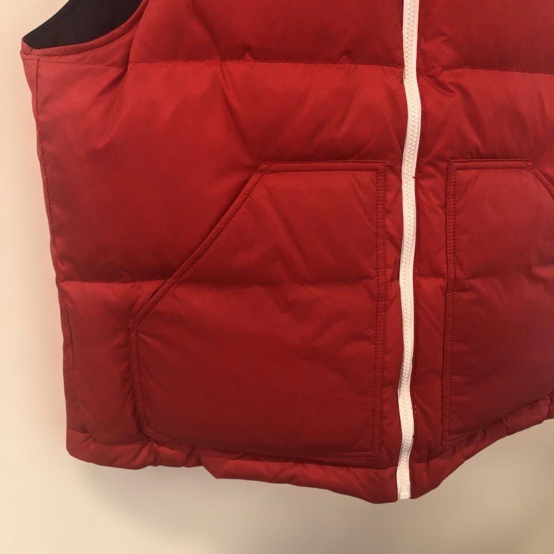   リバーシブルダウンベスト