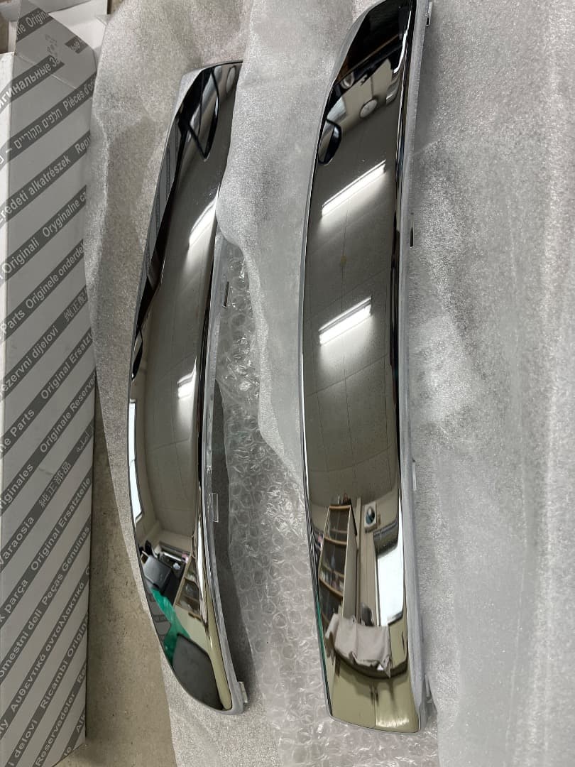 フィアット500 フロントバンパーモール