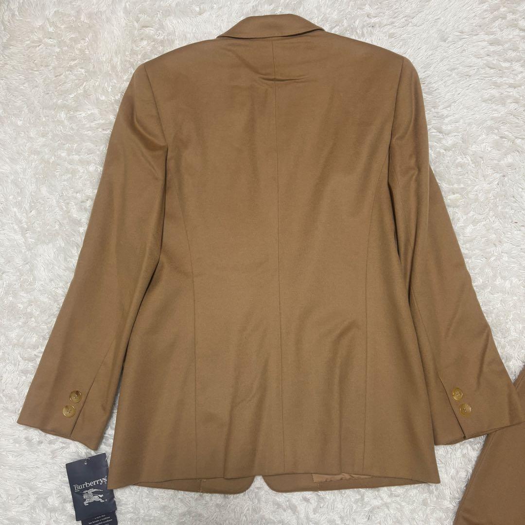 【新品未使用】バーバリー　イタリア製生地　スカート　セットアップスーツ