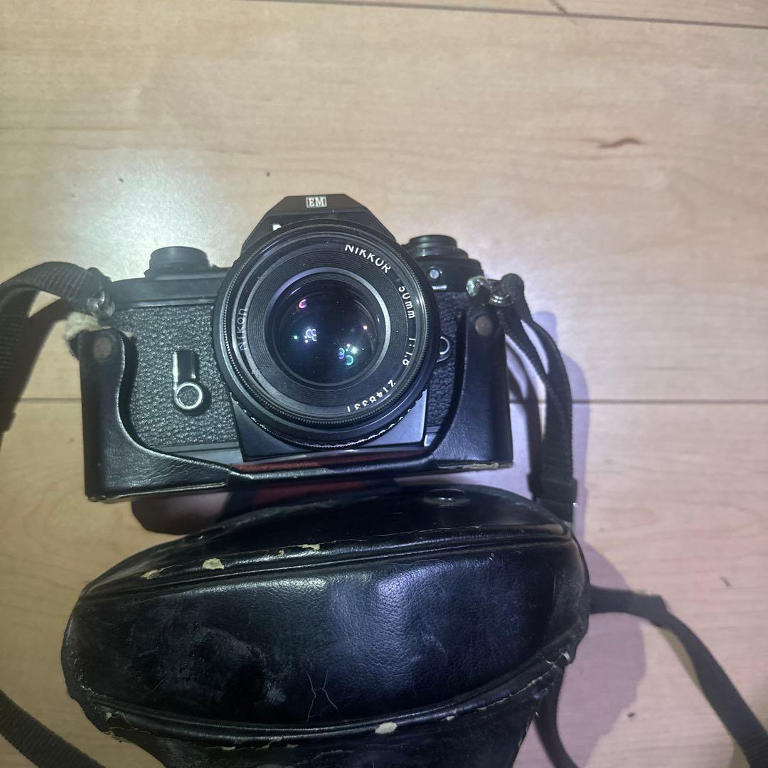 Z*い様 Nikon EM 一眼レフカメラ レンズ付き