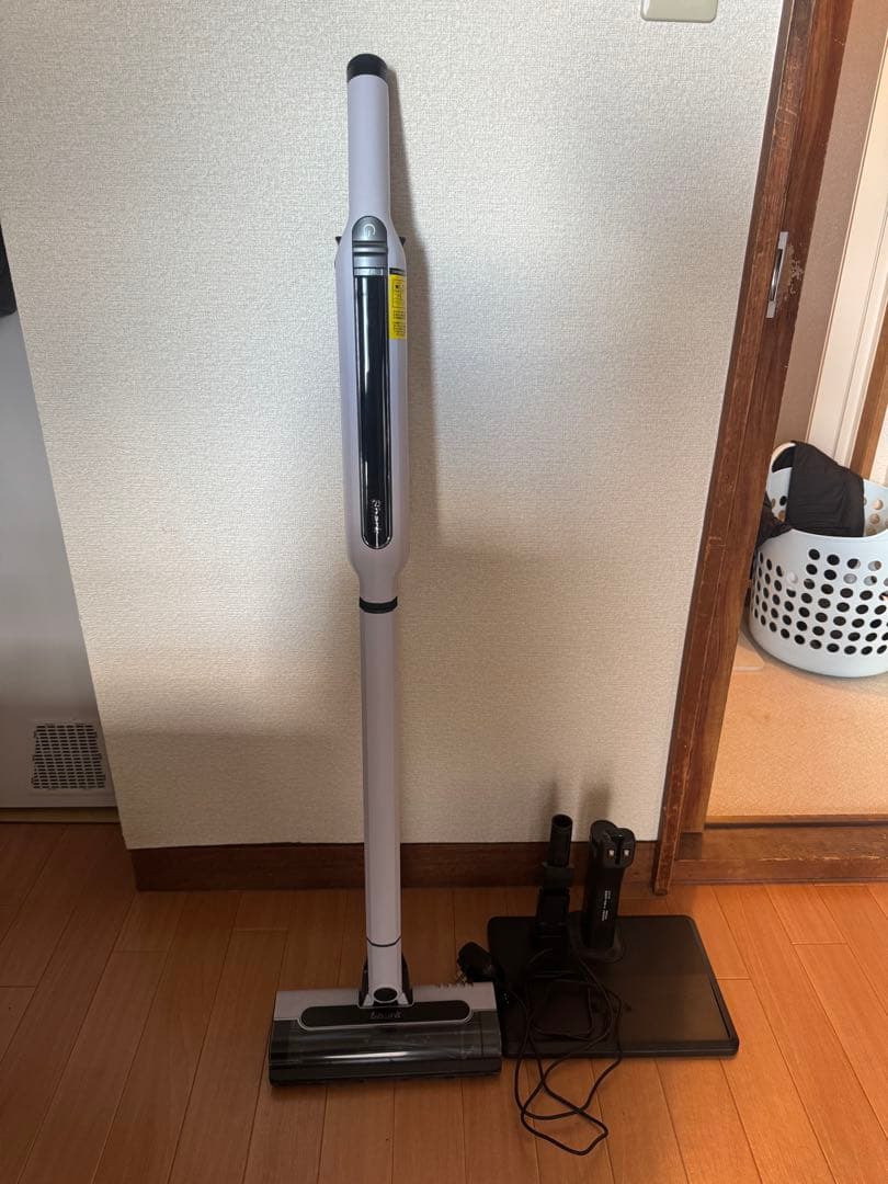 shark cs300jwh コードレス掃除機　evopower