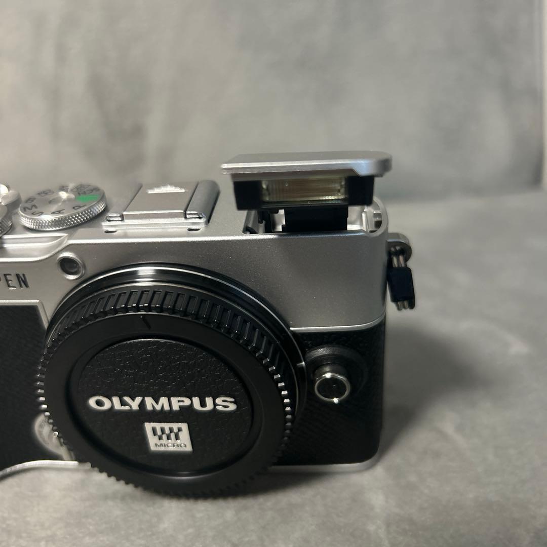 OLYMPUS (オリンパス) PEN E-P7 美品