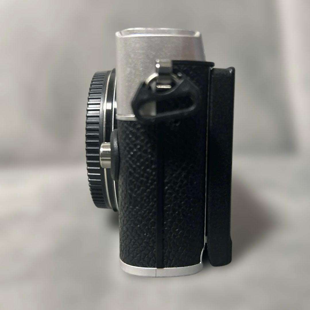 OLYMPUS (オリンパス) PEN E-P7 美品