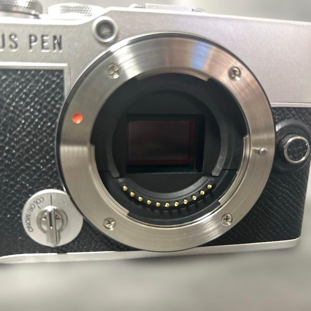 OLYMPUS (オリンパス) PEN E-P7 美品