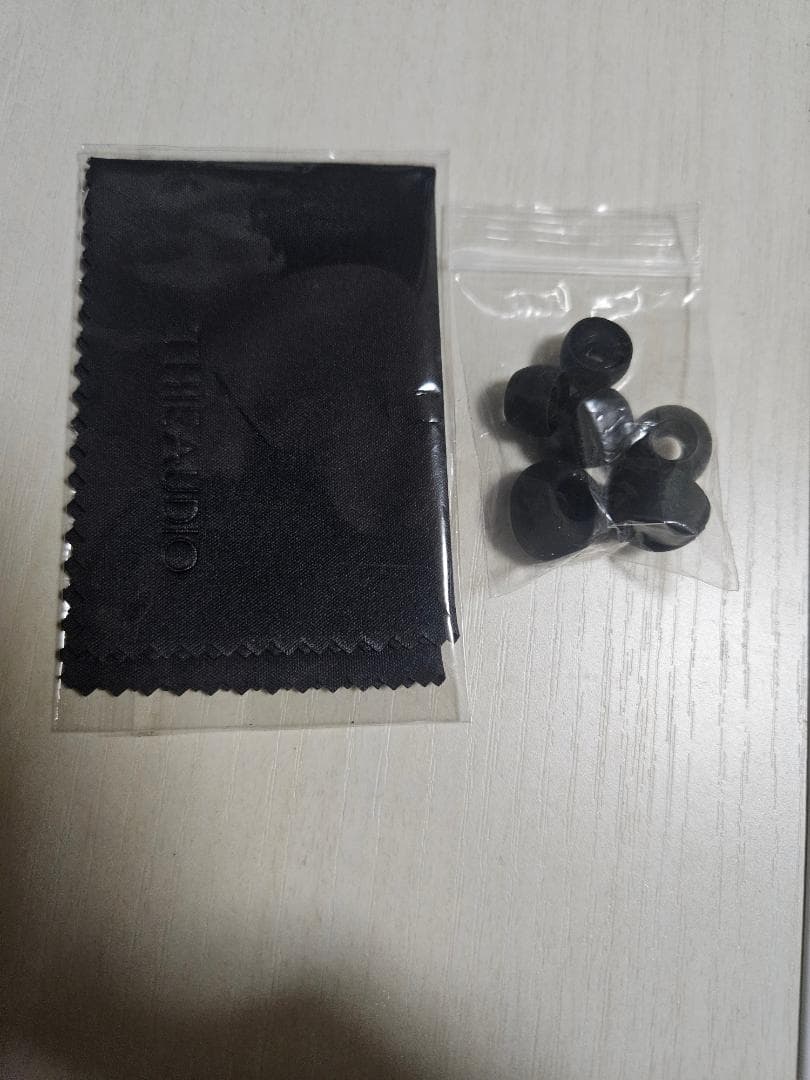 美品 THIEAUDIO HYPE2 有線イヤホン 高音質 ブルー