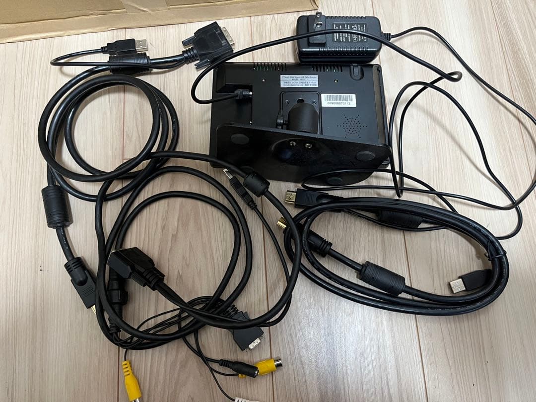 7インチワイドスクリーンLCDカラーモニター　HM-TL7T