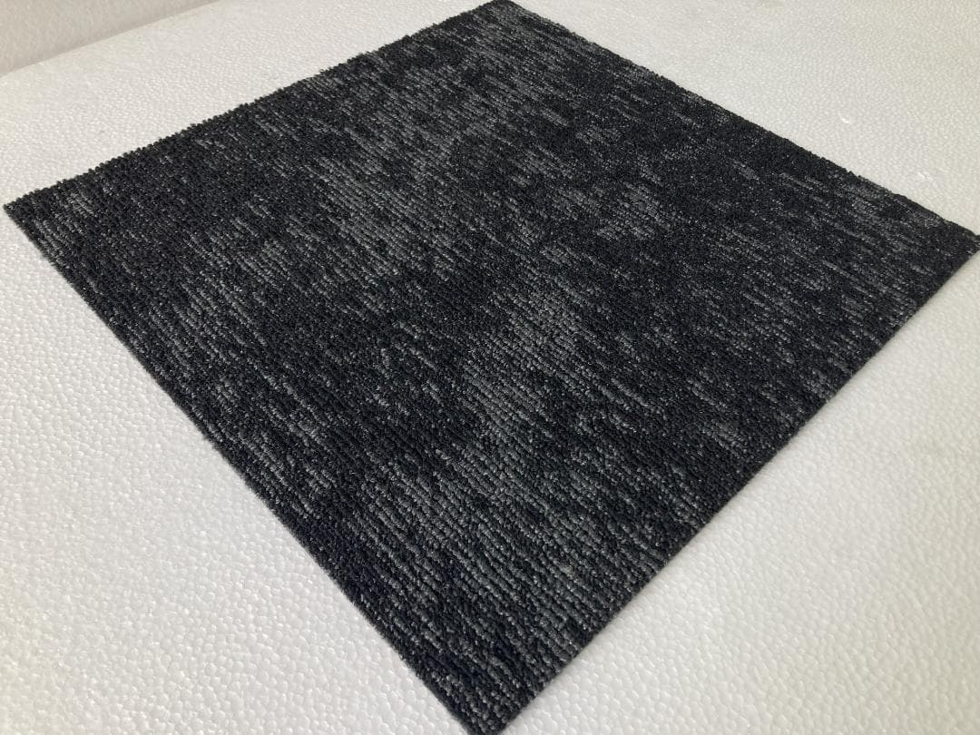 ivx １２６枚　タイルカーペット　新品・未使用　国内メーカー