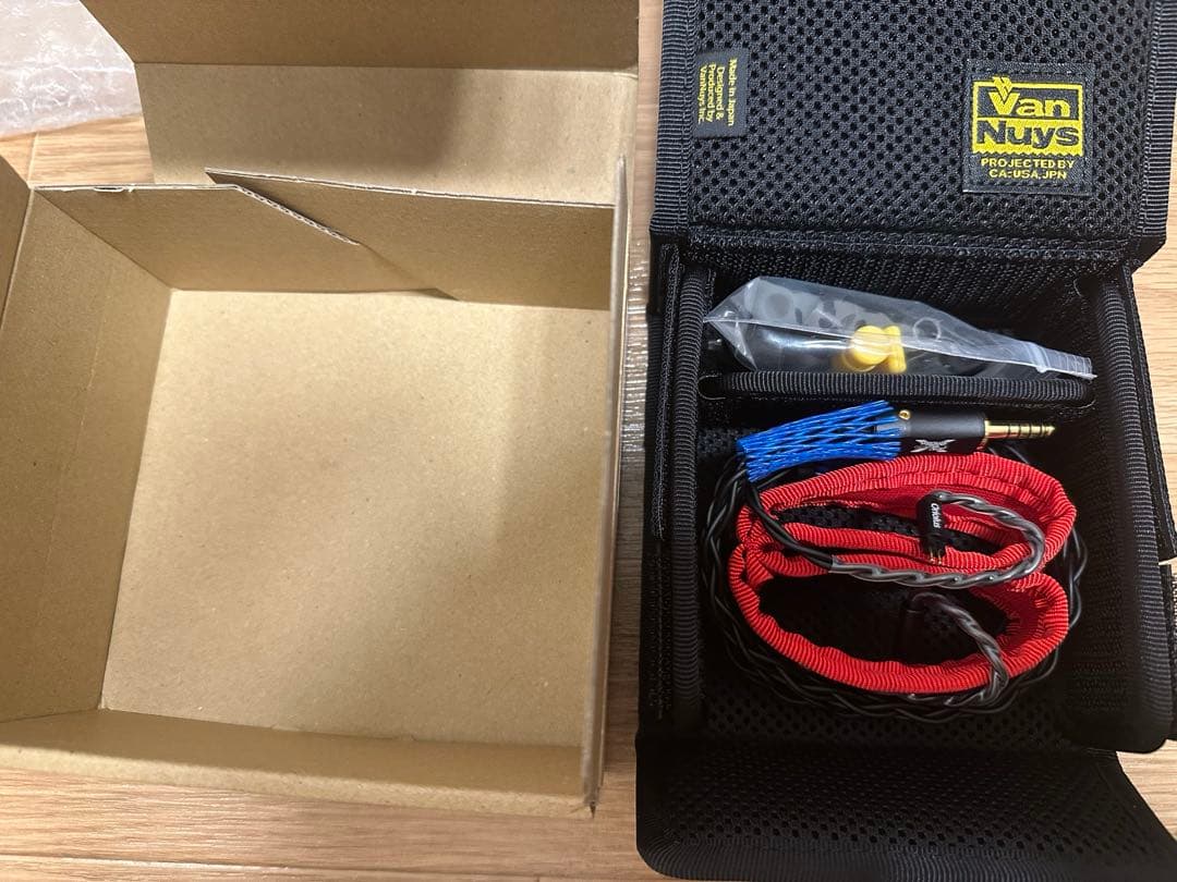 Oriolus Monachaa（ほぼ新品）