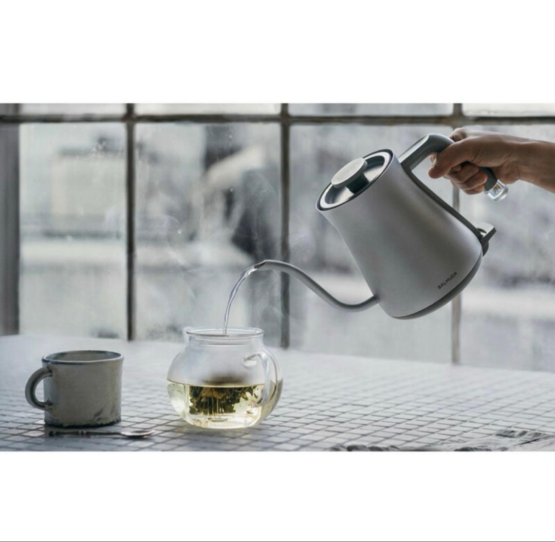 バルミューダ　ケトル　シルバー　新品未使用