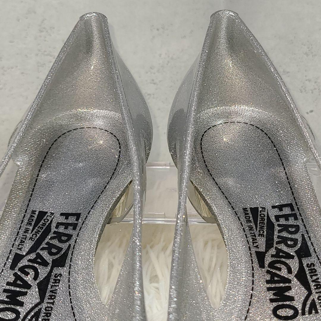 【Ferragamo】ヴァラ　ラバーフラットシューズ　レインパンプス