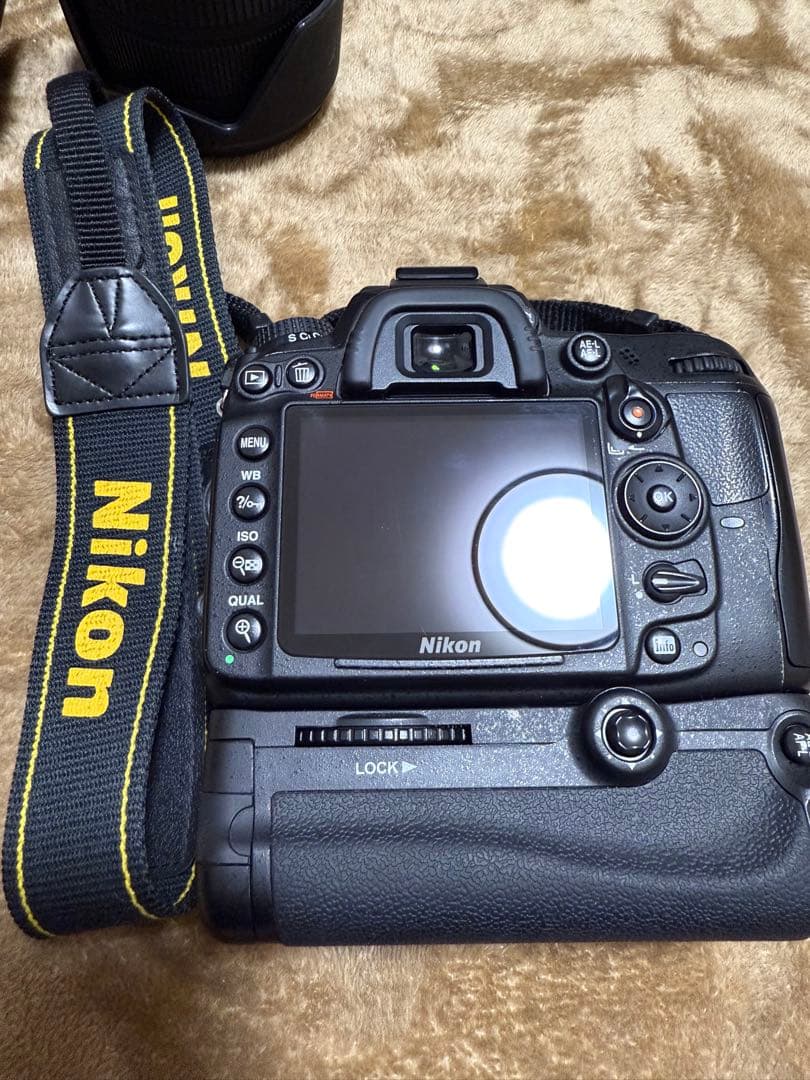 Nikon D7000一眼レフカメラ マイクロSDカード128GB付属