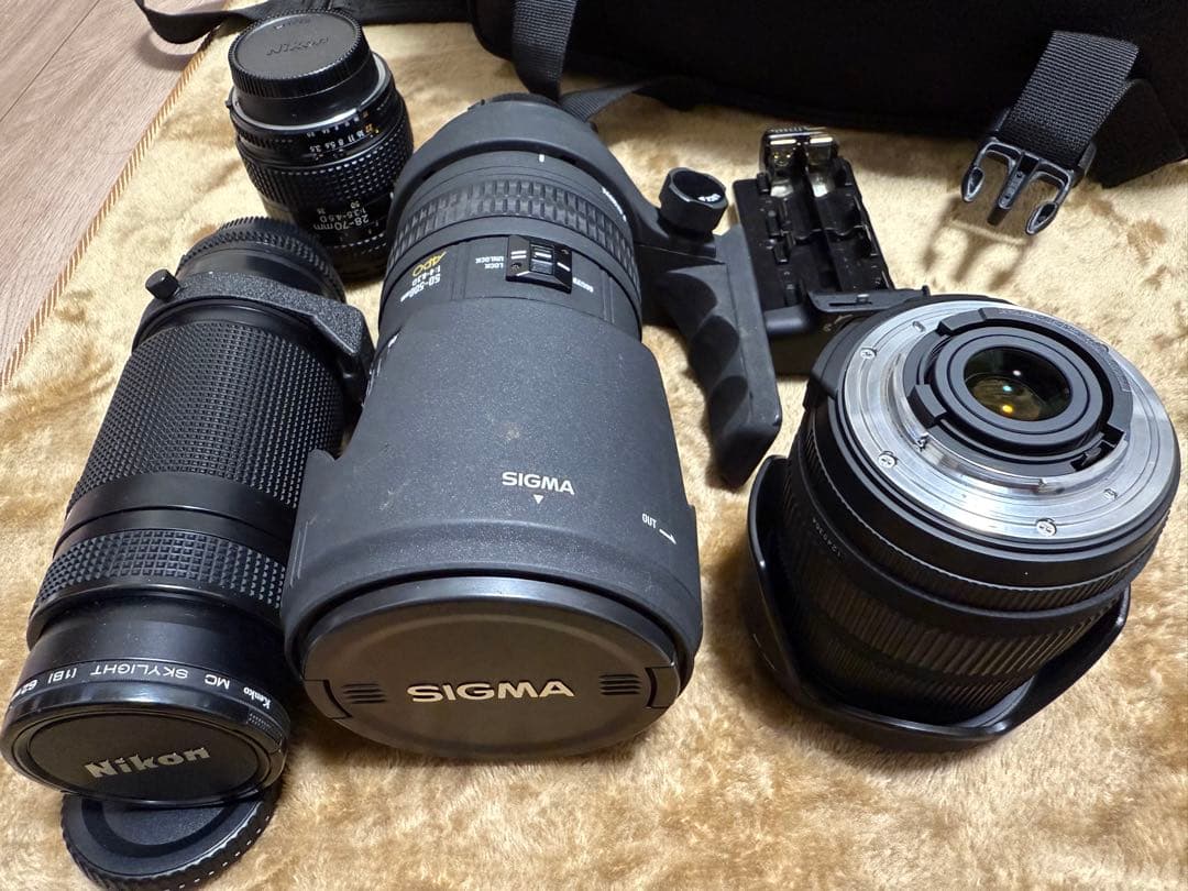 Nikon D7000一眼レフカメラ マイクロSDカード128GB付属