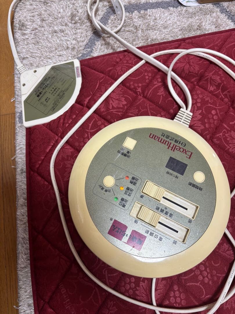 エコチューマ 電気毛布 シングルサイズ 赤