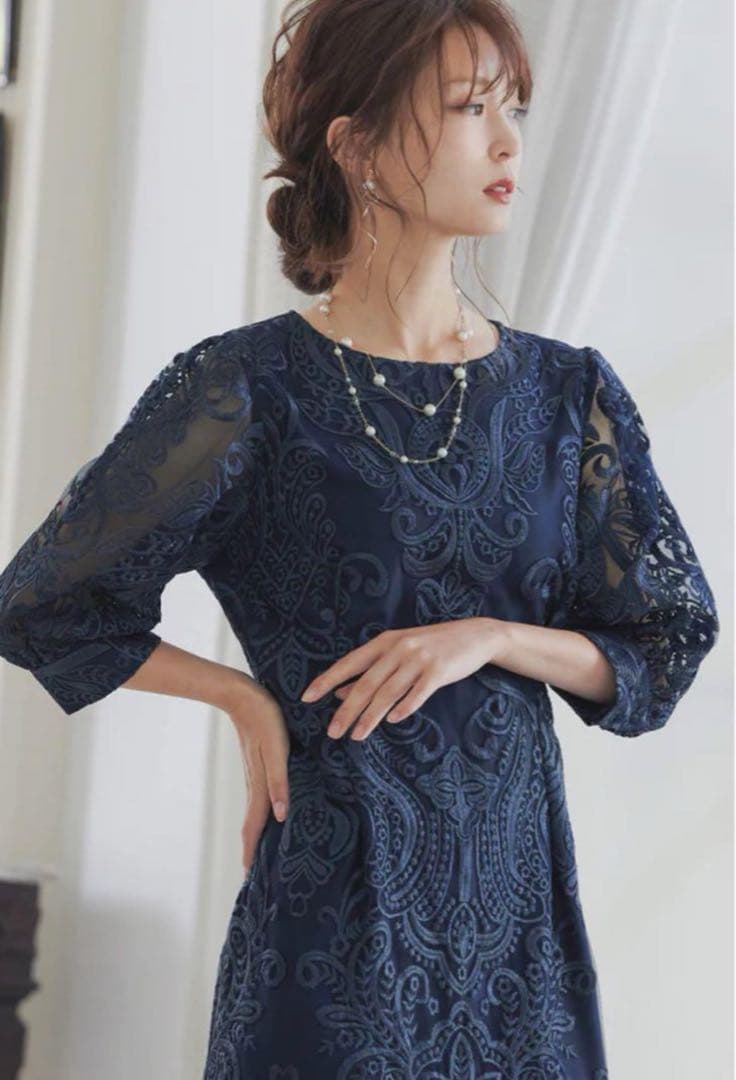 刺繡レース バックリボン タイトドレス　niana Mサイズ
